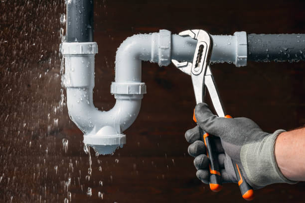 Professional Leak Detection technician working in Alpharetta, GA